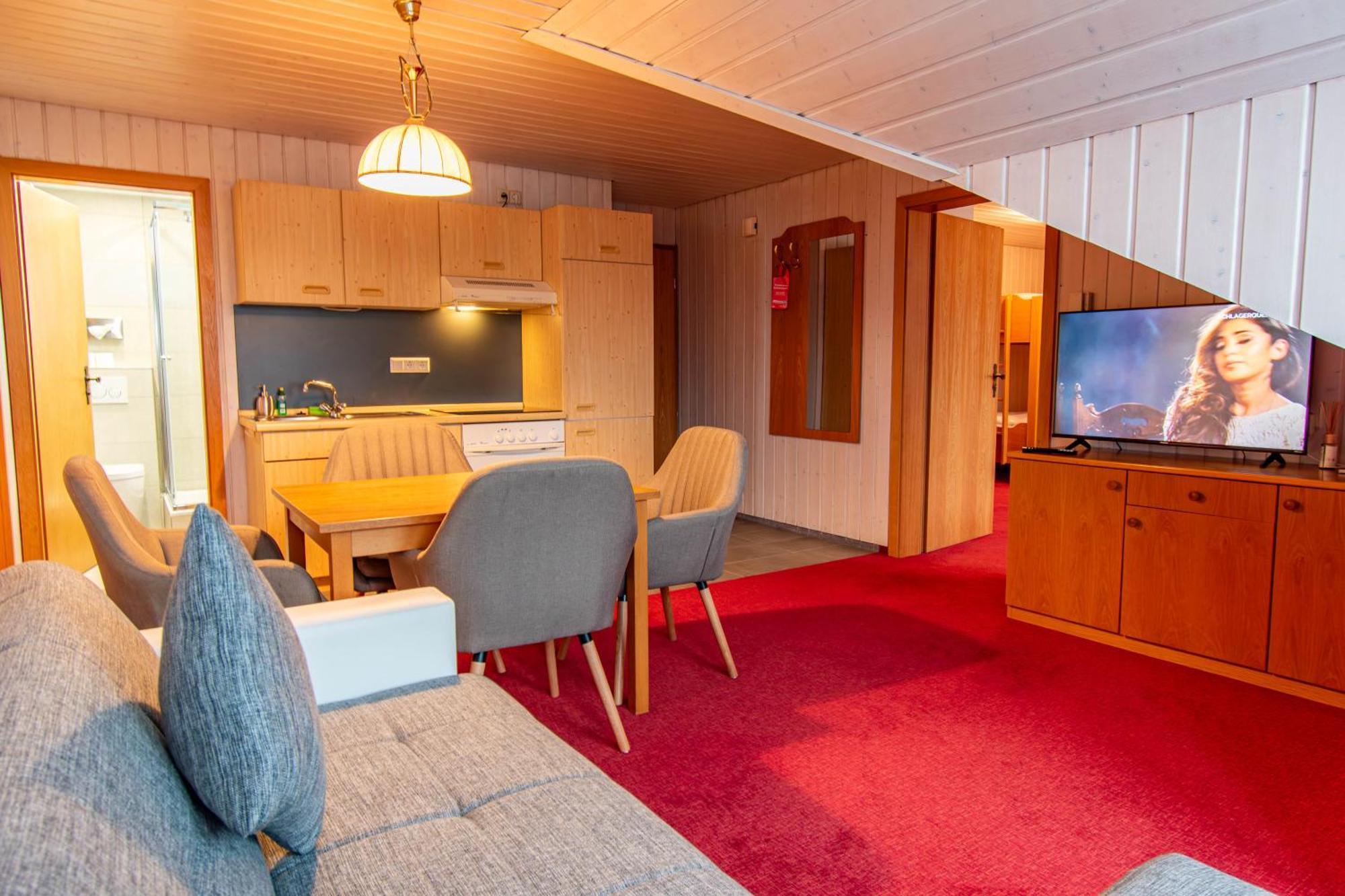 Wellnesshotel Hohenrodt โลซบวร์ก ภายนอก รูปภาพ