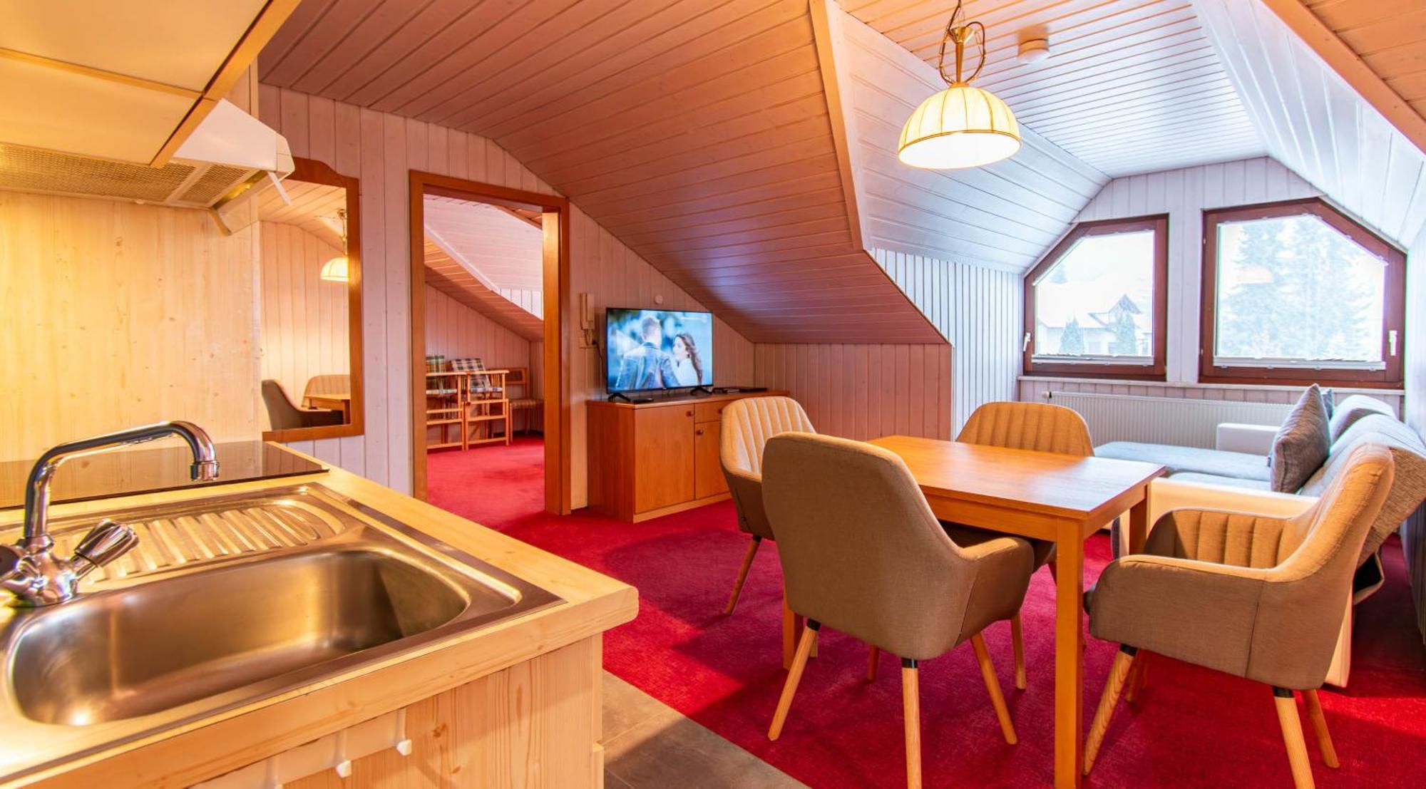 Wellnesshotel Hohenrodt โลซบวร์ก ภายนอก รูปภาพ
